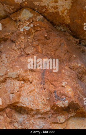 L'Abrics de l'Ermita Rock Art, Ulldecona Village, Terres de l'Ebre, Tarragone, Catalogne, Espagne Banque D'Images