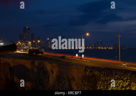 Nuit paysage urbain à Carthagène, Colombie Banque D'Images