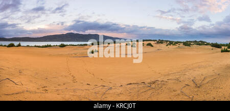 Panorama des dunes de sable en Grèce Corfou d'Issos. Banque D'Images