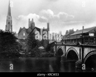 Vue sur le pont St Mary's, Derby Banque D'Images