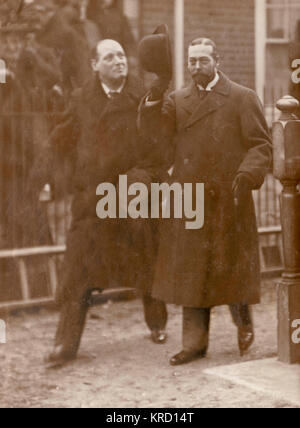 Prince de Galles (plus tard George V) au match de football Banque D'Images