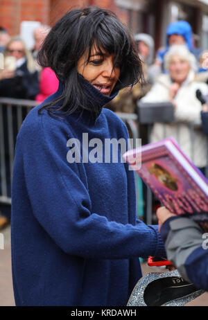 Strictly Come Dancing présentateurs et les juges arrivent à la Tower Ballroom à Blackpool pour live show ce soir Avec : Claudia Winkleman Où : Blackpool, Royaume-Uni Quand : 18 novembre 2017 Source : WENN.com Banque D'Images