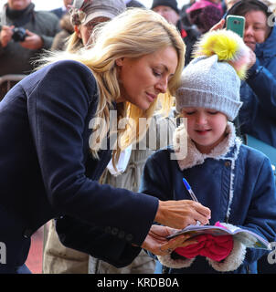 Strictly Come Dancing présentateurs et les juges arrivent à la Tower Ballroom à Blackpool pour live show ce soir avec : Tess Daly Où : Blackpool, Royaume-Uni Quand : 18 novembre 2017 Source : WENN.com Banque D'Images