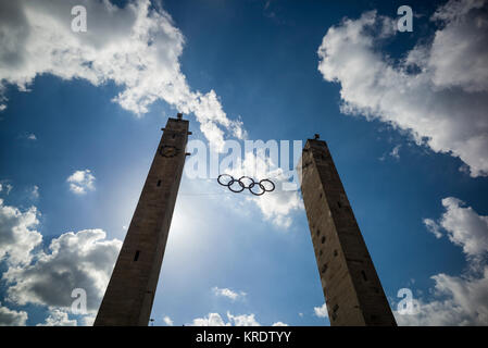 Berlin. L'Allemagne. Olympiastadion (stade olympique), initialement conçu par Werner Mars (1894-1976) pour l'été de 1936 Jeux Olympiques. Banque D'Images