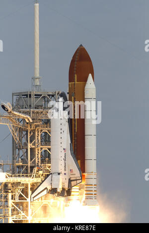 STS-134 launch 74 Banque D'Images