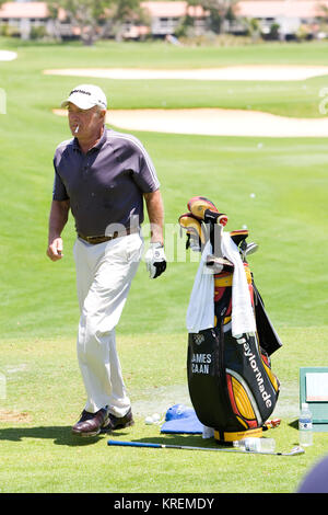 AVENTURA - FL - 23 avril 2008 : James Caan au Stanford ProAm International pratique à l'hôtel Fairmont Turnberry Isle Resort & Club à Aventura, en Floride : James Caan Banque D'Images