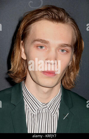 Los Angeles, USA. Dec 18, 2017. Charlie Plummer 12/18/2017 La première mondiale de "tout l'argent dans le monde" organisée à l'Académie's Samuel Goldwyn Theatre de Los Angeles, CA Crédit : Cronos/Alamy Live News Banque D'Images