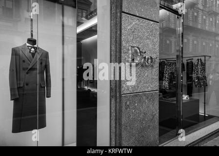 Milan - 9 octobre, 2016 : Dior magasin à Milan Banque D'Images