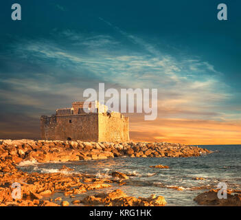 Pafos Harbour Castle, Château turc ou dans le pathos, à Chypre. Cette image est tonique. Banque D'Images