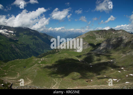 Großglockner Hochalpenstraße verbindet die als die beiden hochalpine Gebirgsstraße österreichischen Bundesländer Salzbourg et Carinthie. Banque D'Images