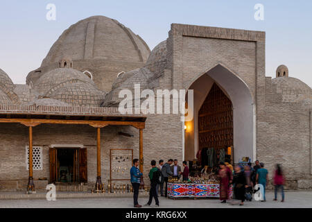 L'extérieur du Bazar (dômes), Boukhara, Ouzbékistan Banque D'Images