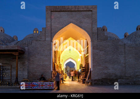 L'entrée du bazar, Boukhara, Ouzbékistan Banque D'Images