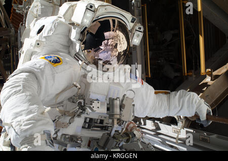 ISS-38 EVA-1 (f) Mike Hopkins Banque D'Images