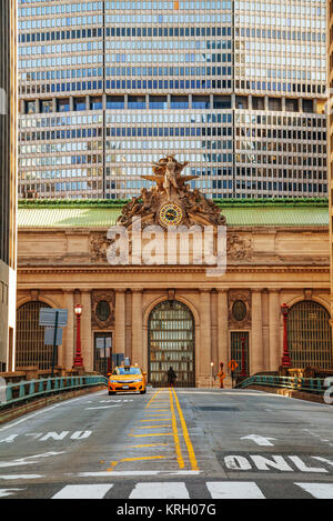 Grand Central Terminal viaduc et ancienne entrée Banque D'Images