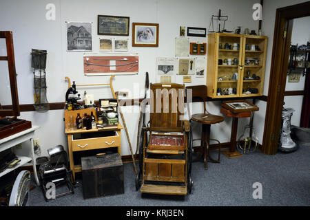 Début du siècle, les éléments de la Stewart Musée Historique de l'ancienne ville minière de Stewart, en Colombie-Britannique, Canada. Banque D'Images