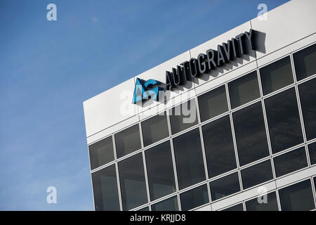 Un logo affiche à l'extérieur du siège de l'AutoGravity à Irvine, Californie, le 9 décembre 2017. Banque D'Images