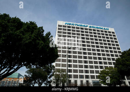 Un logo affiche à l'extérieur d'un établissement occupé par la Northrop Grumman Corporation à El Segundo, Californie, le 10 décembre 2017. Banque D'Images