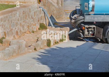 Pour les citernes d'eau potable pure. Banque D'Images