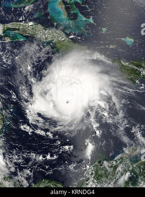L'ouragan Emily 16 juillet 2005 1545Z Banque D'Images