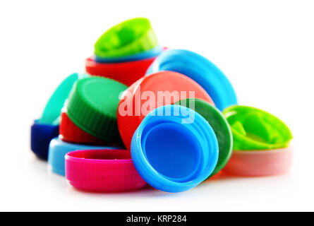 Composition avec des capsules de bouteille en plastique coloré Banque D'Images