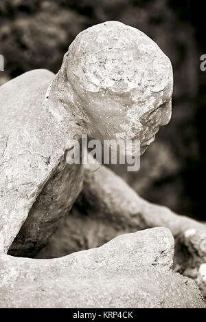 Moulages de plâtre de corps des victimes de Pompéi en Italie. Banque D'Images