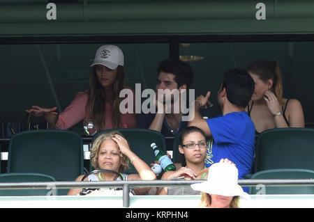 KEY BISCAYNE, Floride - le 27 mars : Nina Agdal est observé à l'Open de Miami à Crandon Park Tennis Center le 27 mars 2015 à Key Biscayne, en Floride. People : Nina Agdal Banque D'Images