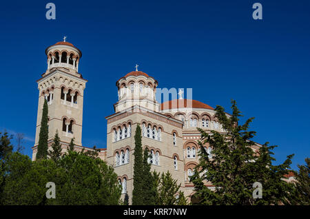 Monastère de Agios Nectarios, dédié à Saint-nectaire, un récent saint de l'Église orthodoxe grecque de l'île d'Aegina Grèce.N Banque D'Images