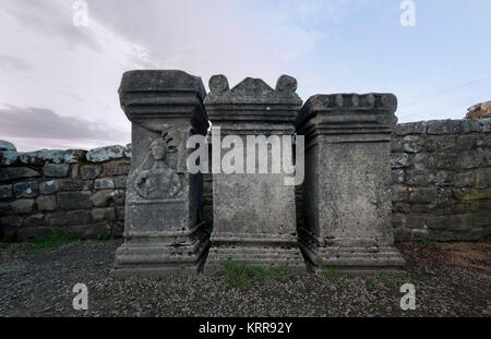 Temple de Mithra à Brocolitia Carrawburgh un site romain le long du tracé du mur d'Hadrien, dans le Northumberland Banque D'Images