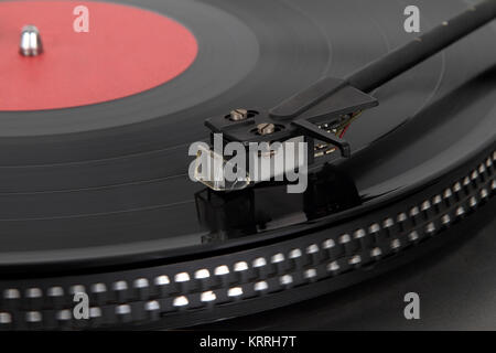Lecteur de vinyle. Plaque de vinyle et de ramasseur chef close-up. Banque D'Images