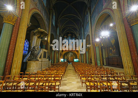 Iew de l'Abbaye Saint-Germain-des-Prés, l'abbaye romane d'une église bénédictine médiévale situé sur la Rive Gauche à Paris Banque D'Images