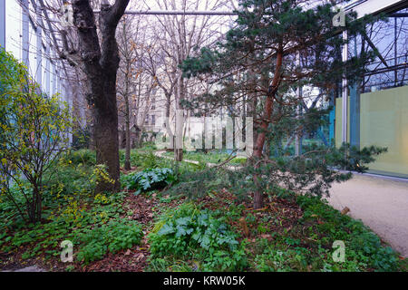 Avis de la Fondation Cartier pour l'Art Contemporain, un musée d'art contemporain situé sur le Boulevard Raspail dans le 14ème arrondissement Banque D'Images