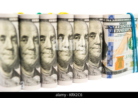 Paquets de centaines de dollars regroupés, isolé Banque D'Images