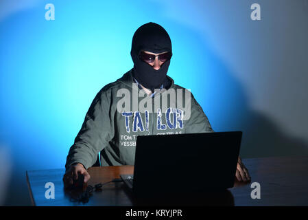 Internet photo symbolique, Symbolfoto Internetkriminalitaet l'activité criminelle Banque D'Images