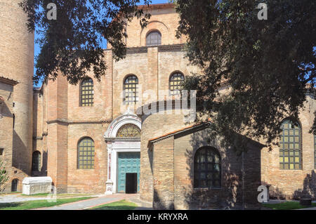 La basilique de San Vitale octogonale est un bel exemple de l'architecture des premiers chrétiens - Ravenna, Italie Banque D'Images