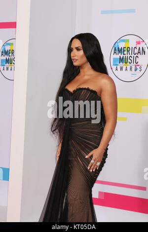 American Music Awards 2017 arrivées au Théâtre de Microsoft le 19 novembre 2017 à Los Angeles, CA avec Demi Lovato : où : Los Angeles, California, United States Quand : 20 Nov 2017 Credit : Nicky Nelson/WENN.com Banque D'Images