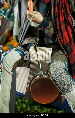 Londres, Royaume-Uni - 17 décembre 2017 : Boutique Selfridges sur Oxford Street à Londres, décorée pour Noël et Nouvel An 2018 Banque D'Images