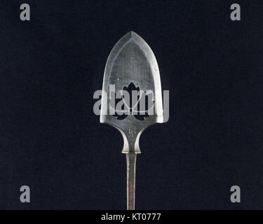 Arrowhead, catalogué sous le nom de YanonC493 dans la collection MET, se référant peut-être à un artefact ou un objet spécifique, conservé dans les archives de museumâ€™s. Banque D'Images