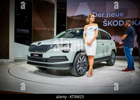 Francfort, Allemagne - le 12 septembre 2017 : 2017 Karoq Skoda présentés sur le 67-ème Salon International de l'Automobile de Francfort (IAA) dans le parc des expositions Messe Frankfurt Banque D'Images