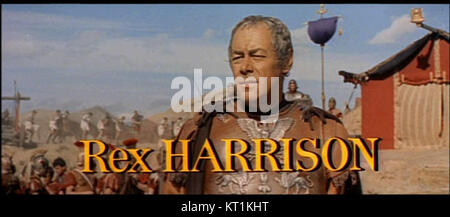 Cette capture d'écran du film de 1963 *Cléopâtre* présente une scène dramatique du film épique. Le film met en vedette Elizabeth Taylor et Richard Burton et reste une marque de fabrique du cinéma classique. Banque D'Images