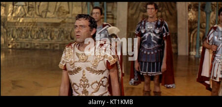 Une capture d'écran du film de 1963 'Cleopatra', réalisé par Joseph L. Mankiewicz, mettant en vedette Elizabeth Taylor dans le rôle-titre. Banque D'Images