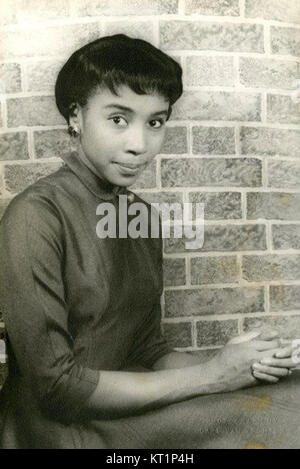 Diahann Carroll était une actrice, chanteuse et mannequin américaine acclamée, connue pour ses rôles pionniers dans le cinéma et la télévision, et pour son impact sur la représentation afro-américaine à Hollywood. Banque D'Images