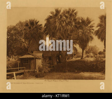 La collection d'Edward S. Curtis présente des images de maisons modernes à Palm Springs, mettant en valeur les liens culturels des Amérindiens Cahuilla et l'évolution architecturale de la région. Banque D'Images