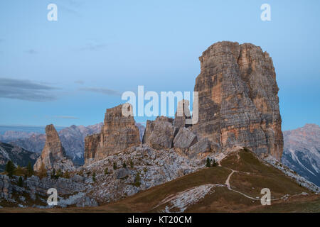 Cinque Torri rock formation cols alpins Banque D'Images