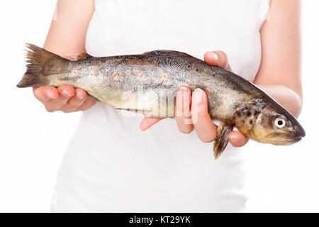 Cuisson du poisson. Banque D'Images