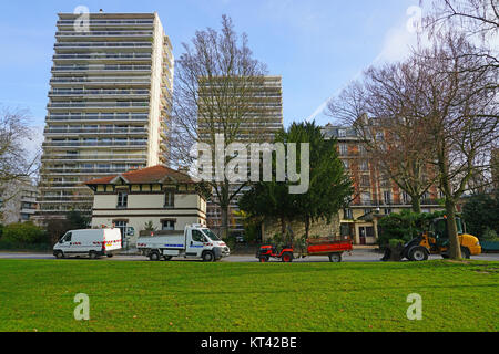 Vue sur le Parc Montsouris, un jardin public situé dans le quartier de la Porte d'Orléans dans le 14ème arrondissement de Paris, France. Banque D'Images