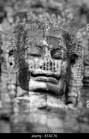 Des peintures murales et des sculptures en pierre à Angkor Wat, au Cambodge Banque D'Images