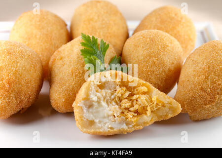 Poulet frit brésilien snack-fromage à la crème Banque D'Images