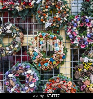 Décorations de Noël Marché de Noël à Budapest. Banque D'Images