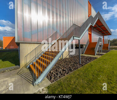 Sortie de secours moderne s'échapper à l'extérieur de l'échelle d'une façade de l'immeuble Banque D'Images