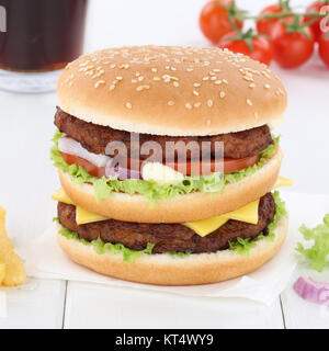 Burger burger double double hamburger boisson coca Banque D'Images